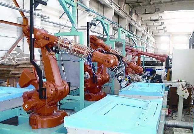 還在“佛系”手工噴涂？“仙系”手把手示教機器人已經駕臨！-3